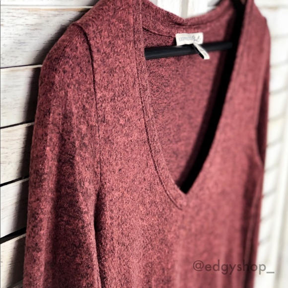 [Express] One Eleven Plush Jersey V-Neck Tee - Picture 2 of 7